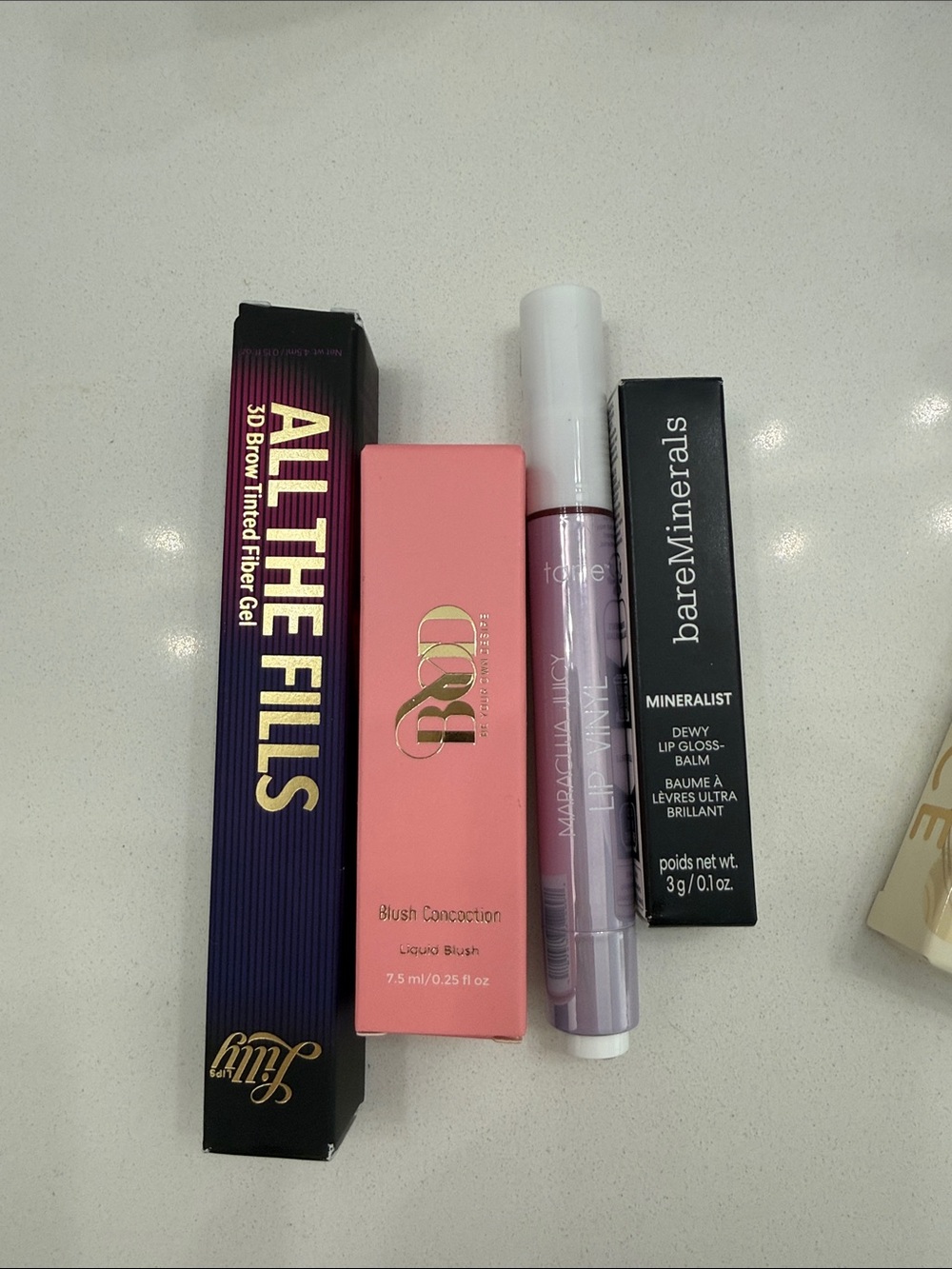 Makeup bundle - Picture 4 of 4